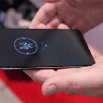 Nous avons essayé le premier smartphone avec lecteur d’empreintes sous l’écran au CES 2018 Nous avons essayé le premier smartphone avec lecteur d’empreintes sous l’écran au CES 2018