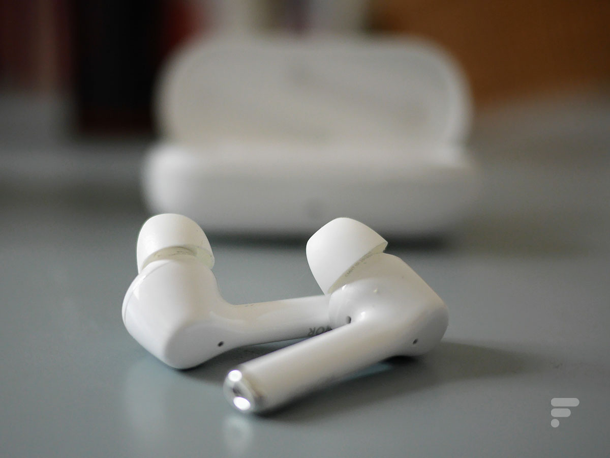Les écouteurs Honor Magic Earbuds // Source : Frandroid Les écouteurs Honor Magic Earbuds // Source : Frandroid