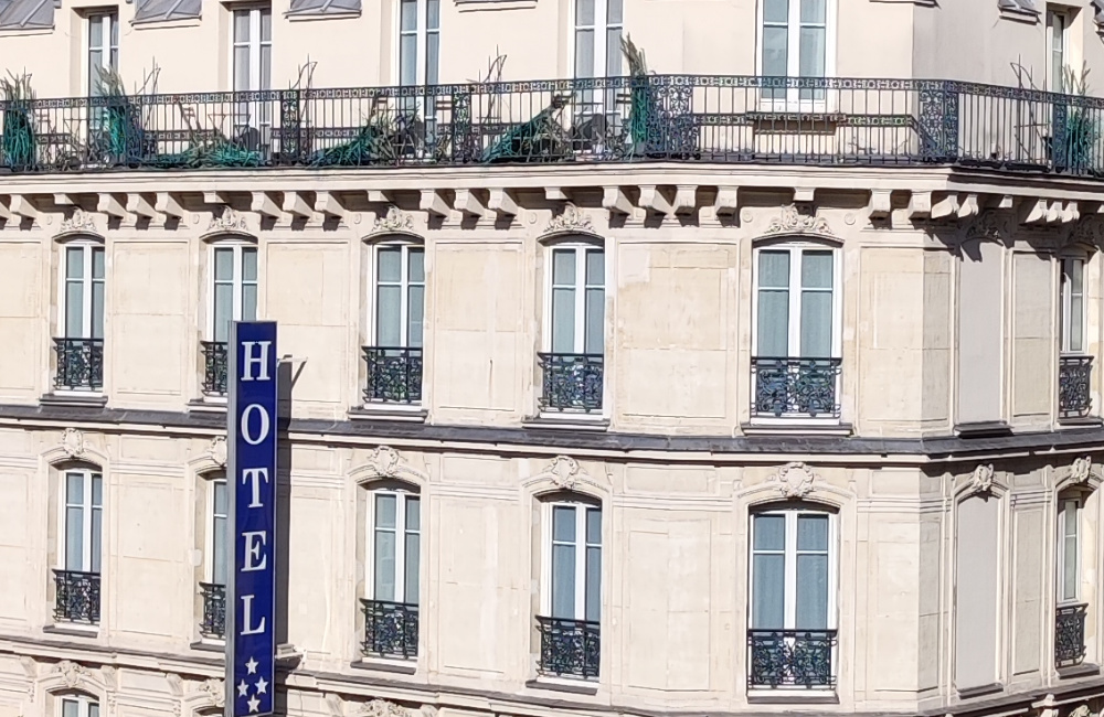 Sans le mode 64 mégapixels Sans le mode 64 mégapixels